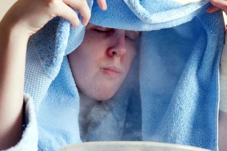 1800ss Getty Rf Inhaling Steam With Towel.jpg