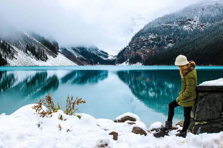 Woman Hike Lake 2896389.jpg