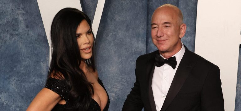 Lauren Sanchez And Jeff Bezos Scaled E1683750555177.jpg