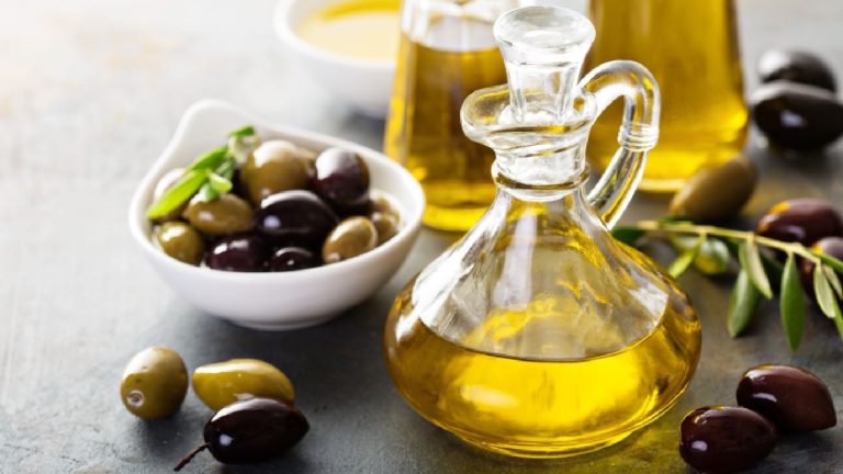 Olive Oil 1.jpg