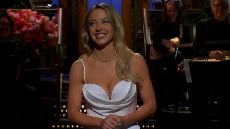 Sydney Sweeney Snl Nbc 1280.jpg