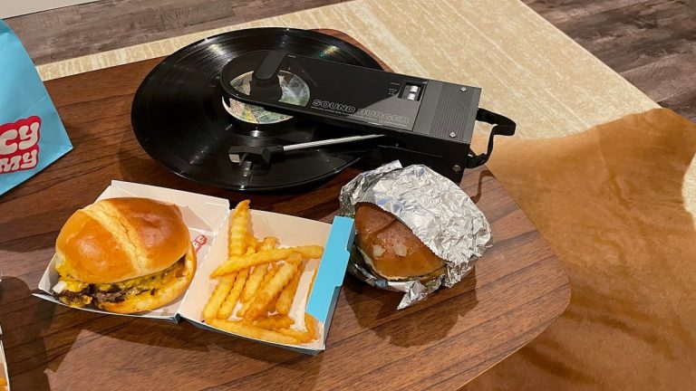 Sound Burger 1.jpg