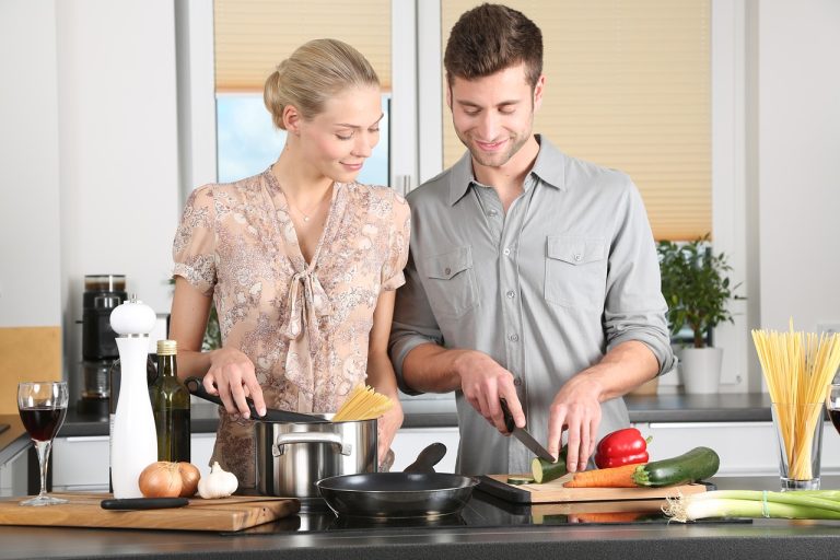 Woman Man Kitchen 1979272.jpg