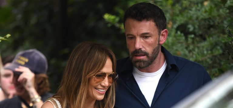 Jennifer Lopez Ben Affleck Thansgiving Scaled E1669651599713.jpg