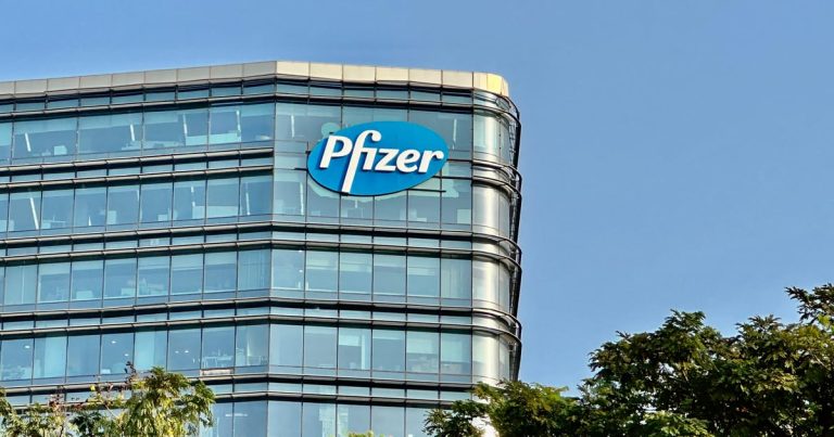 Exterior Of Pfizer Ltd Head Office Building In Bkc Mumbai Photographer Vijay Sartape Source Bq P.jpeg