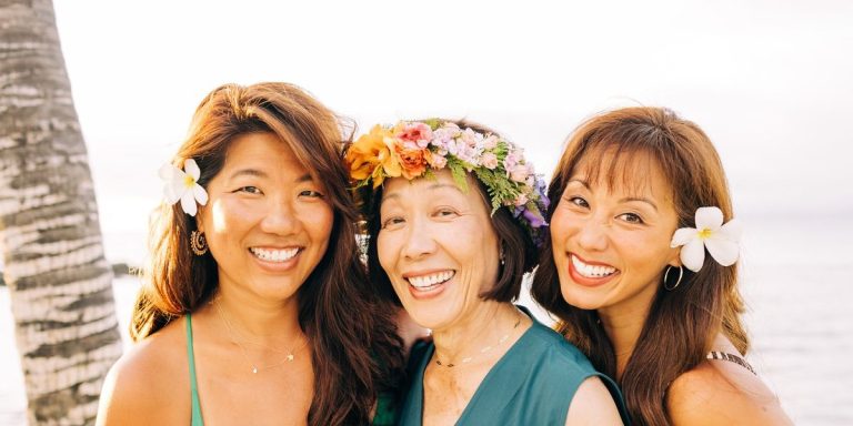 1723127670 Kelly Miyahara Mom And Sister.jpg